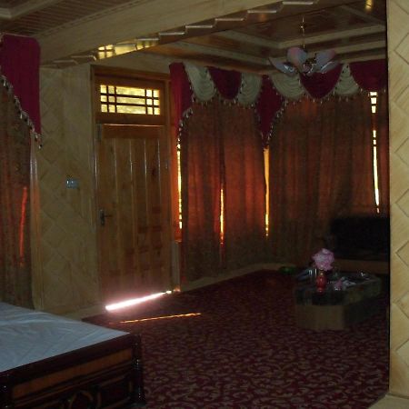 Manila Huts Hotel Naran Ngoại thất bức ảnh