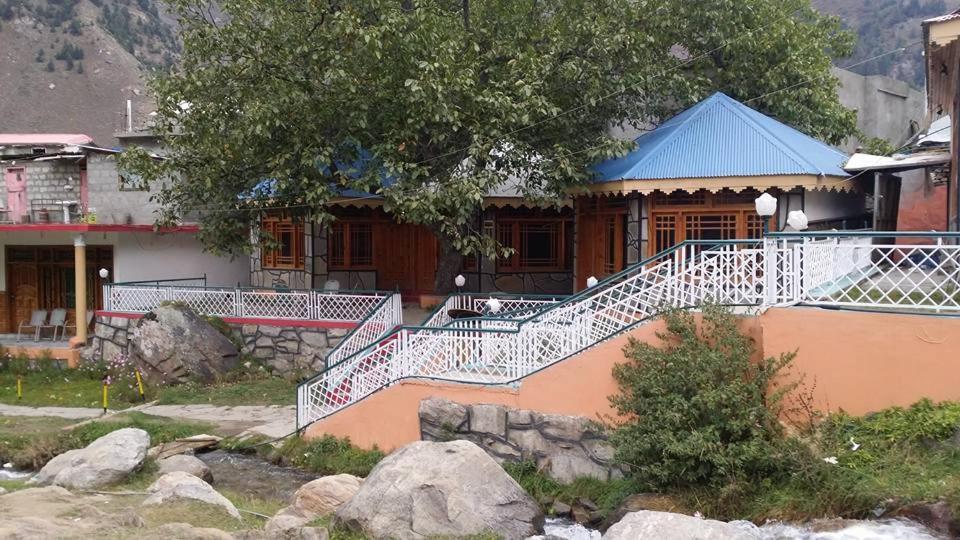 Manila Huts Hotel Naran Ngoại thất bức ảnh
