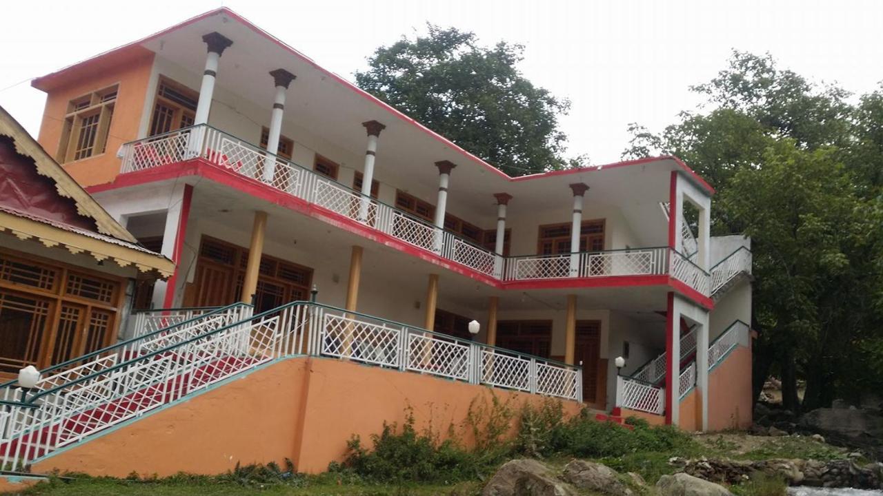 Manila Huts Hotel Naran Ngoại thất bức ảnh